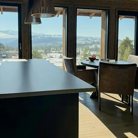 Modern With Panoramic Views In 別荘 ストリン